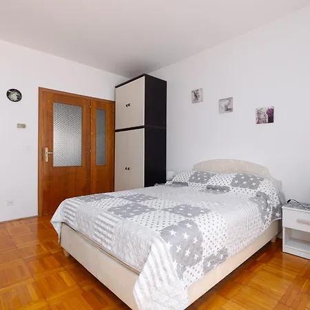 Milo Appartement Poreč Buitenkant foto
