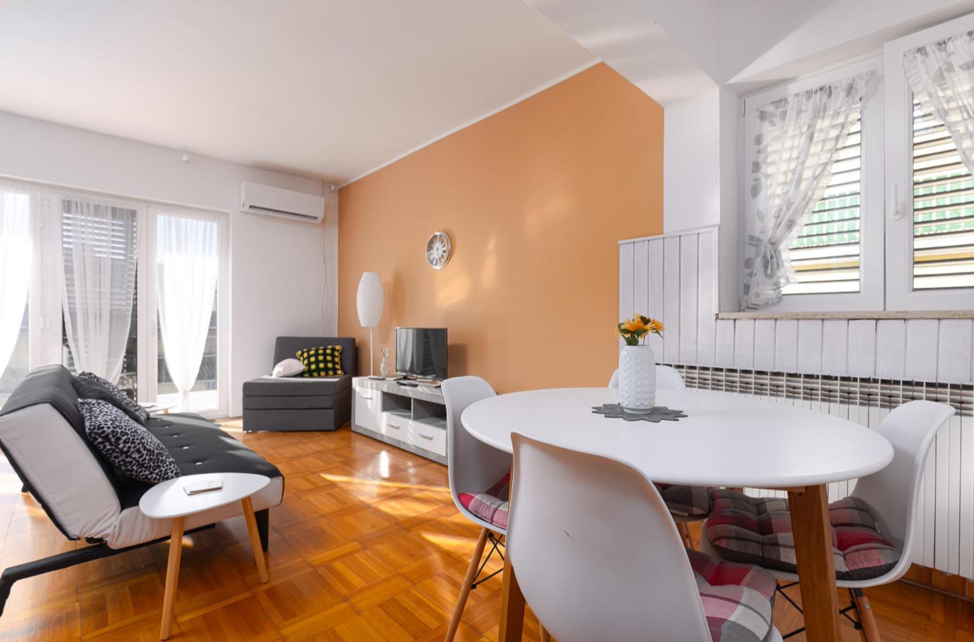 Apartment Milo *