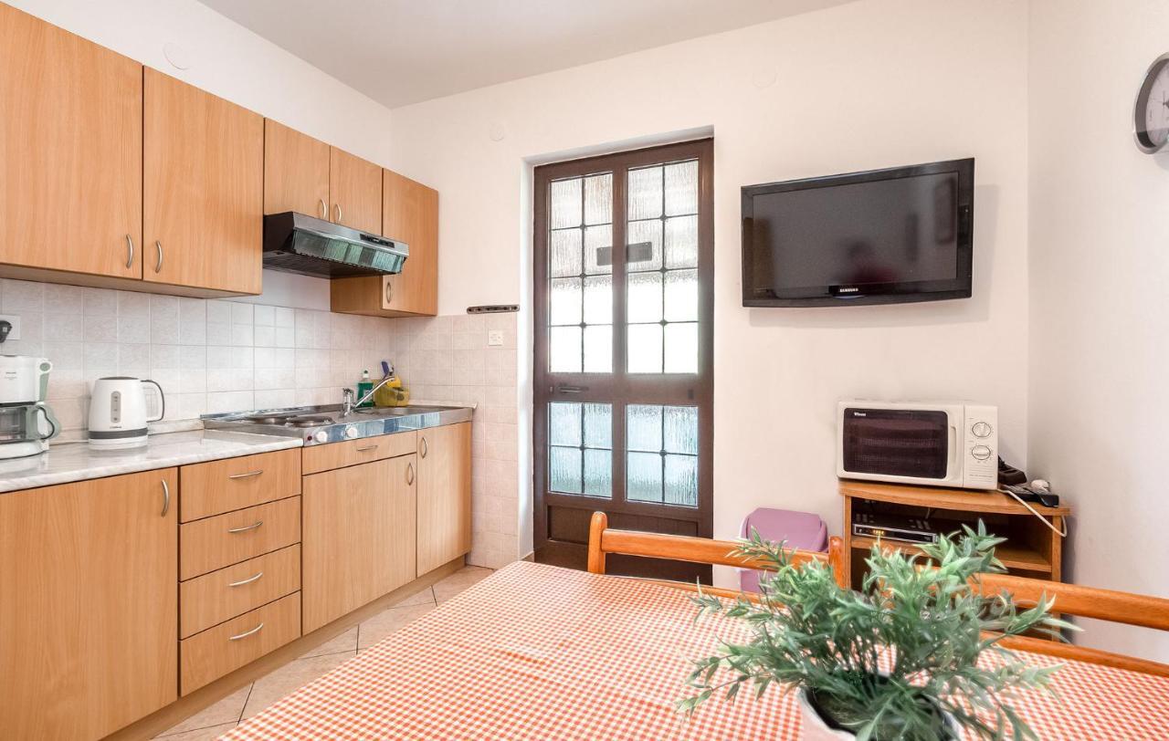 Apartment Milo Porec